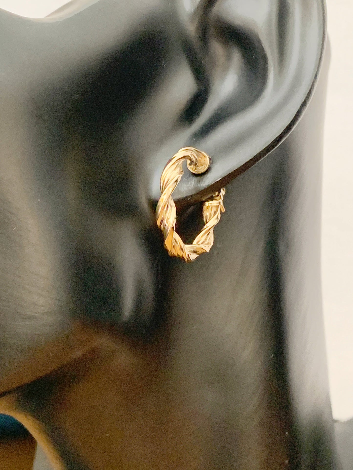 Vintage 9ct Gold Chunky Twist Hoop Earrings