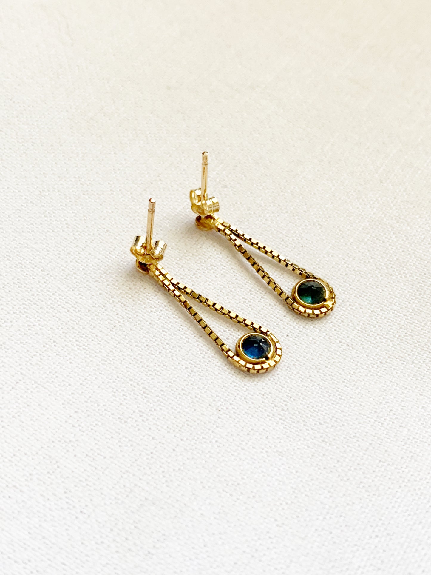 Vintage 9ct Gold Blue Topaz Gemstone Dangle Earrings
