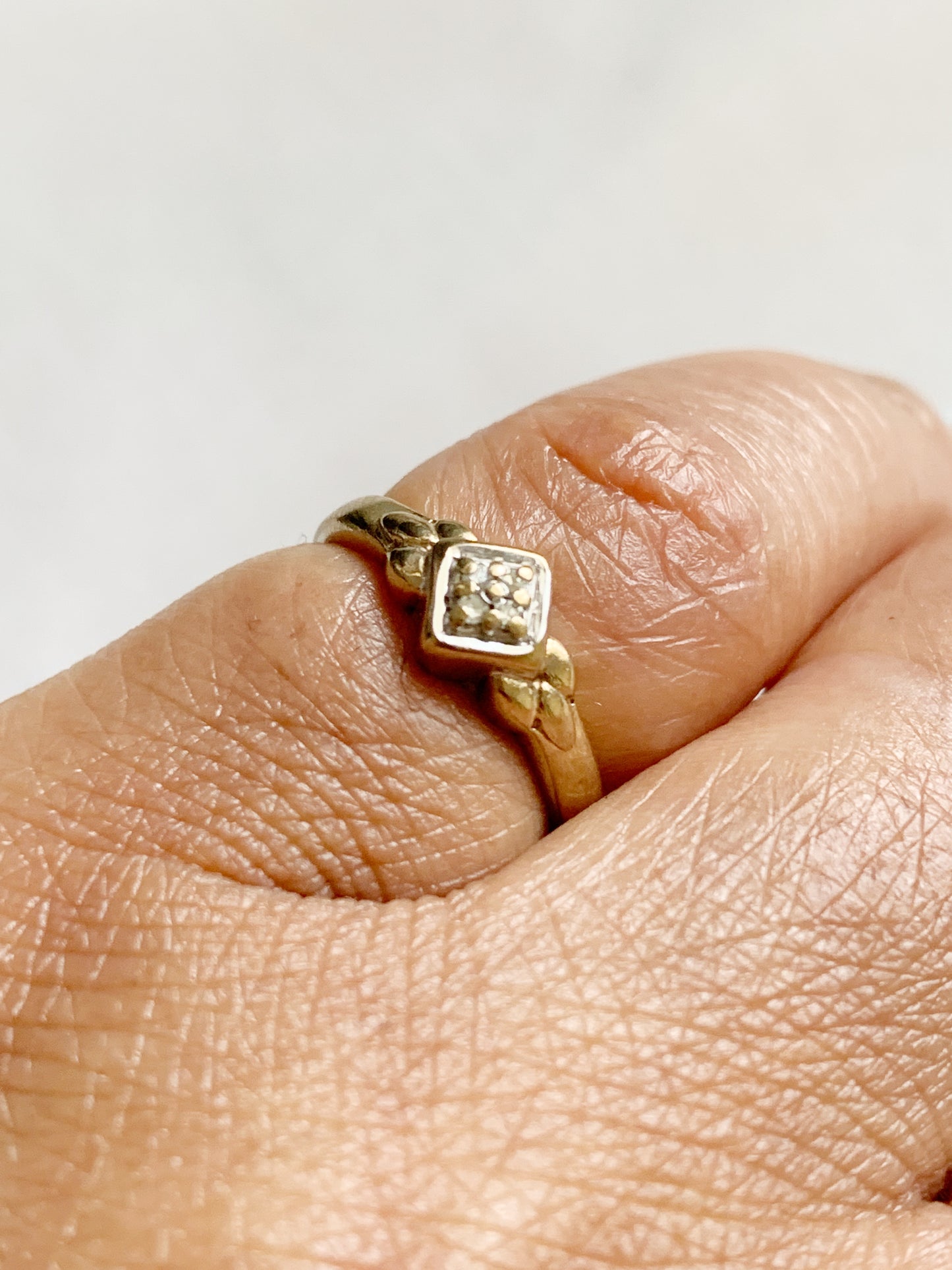 Vintage 9ct Gold Art Deco Style Diamond Ring