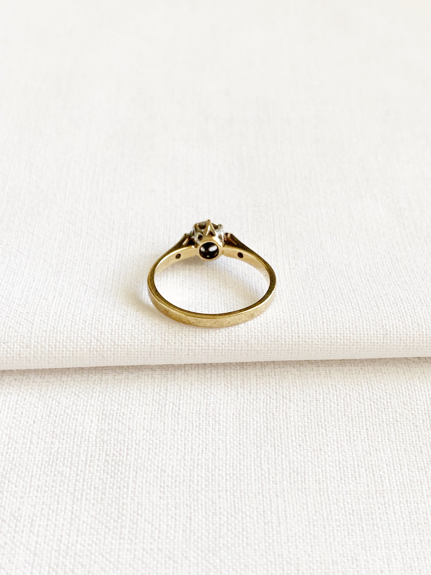 Vintage 9ct Gold Diamond Engagement Ring 1992
