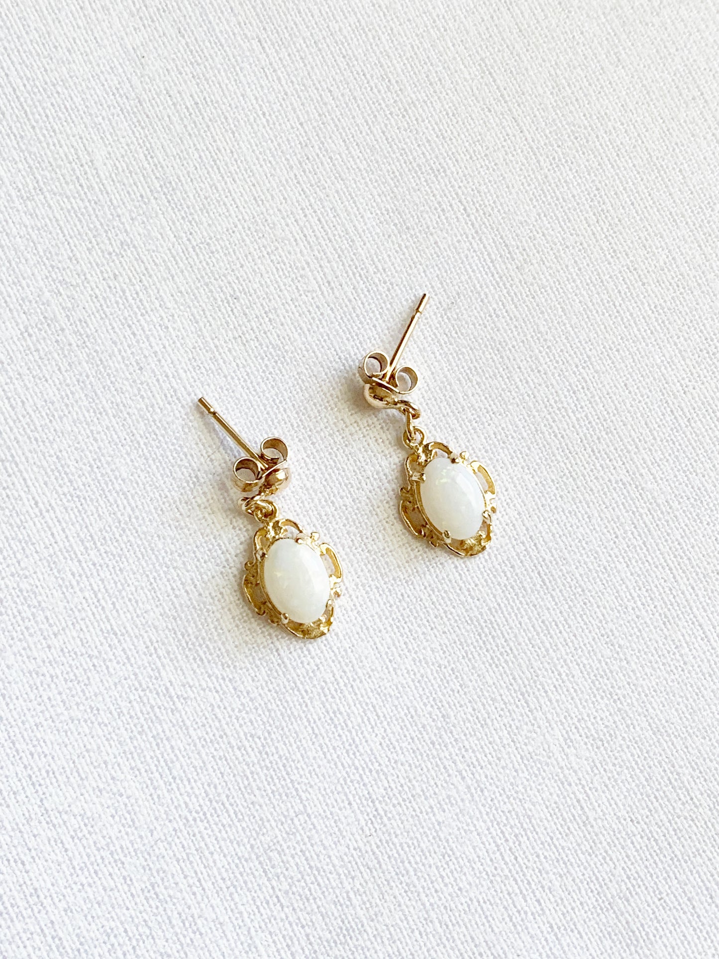 Vintage 9ct Gold Opal Dangle Earrings