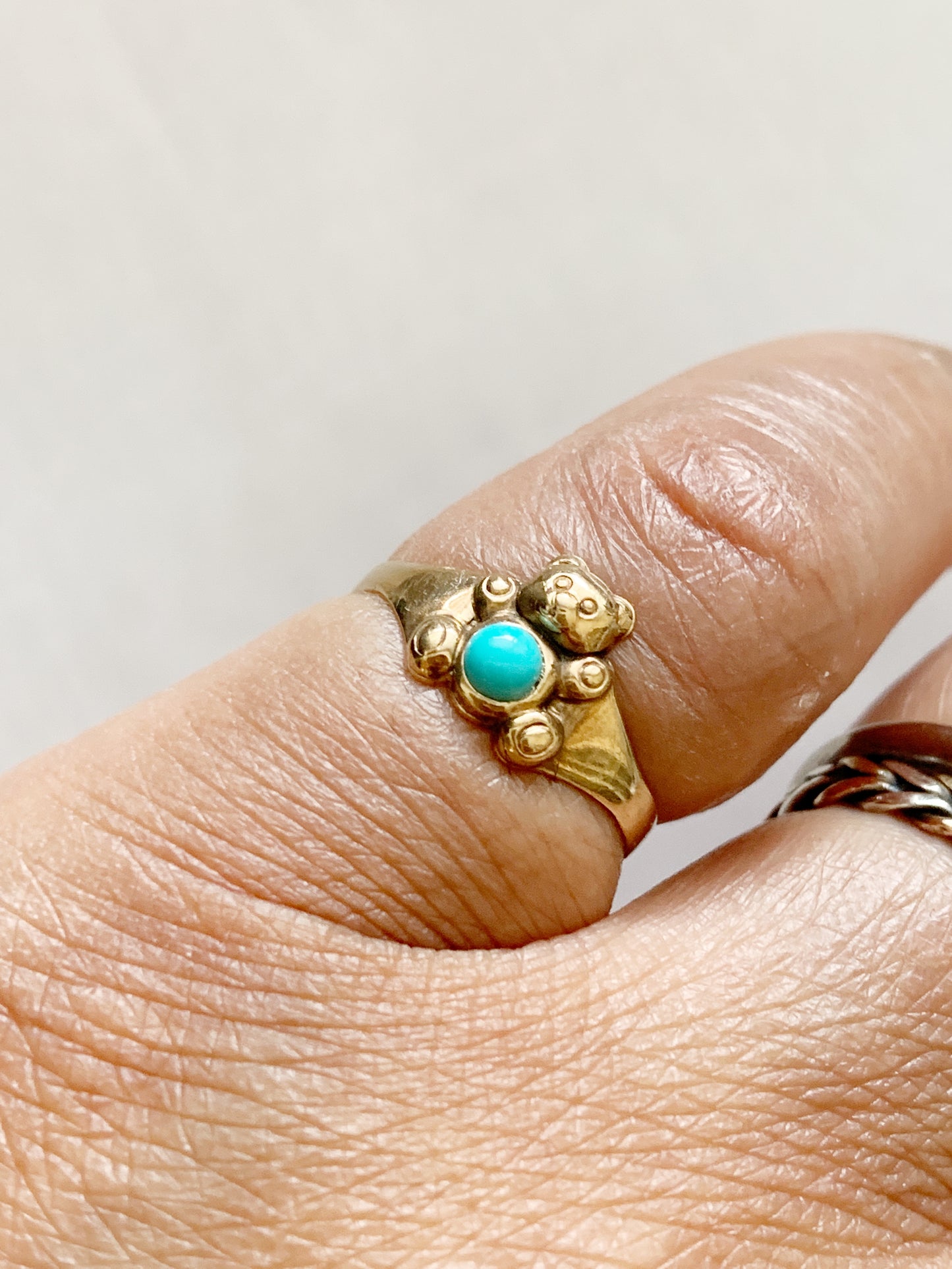 Vintage 9ct Gold Teddy Bear Ring