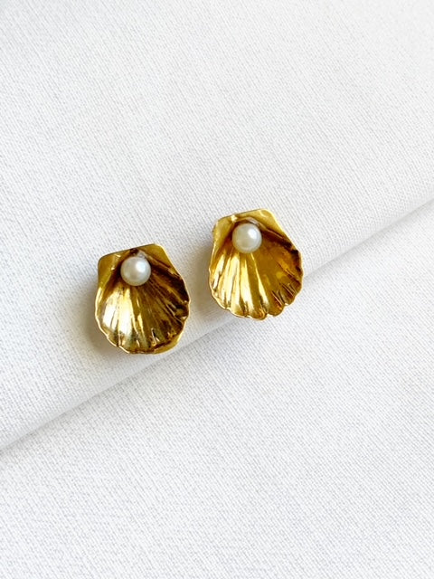RARE Vintage 9ct Gold Shell Earrings 1948