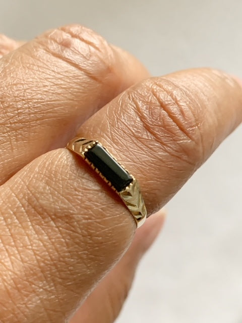 Vintage 9ct Gold Onyx Signet Ring 1986