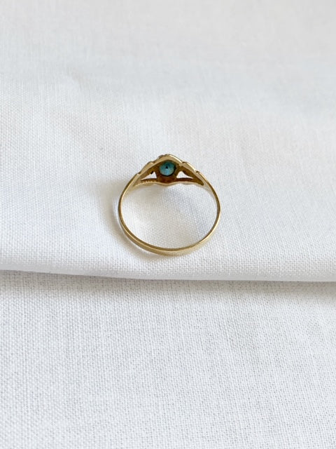 Vintage 9ct Gold Blue Topaz Ring 1991