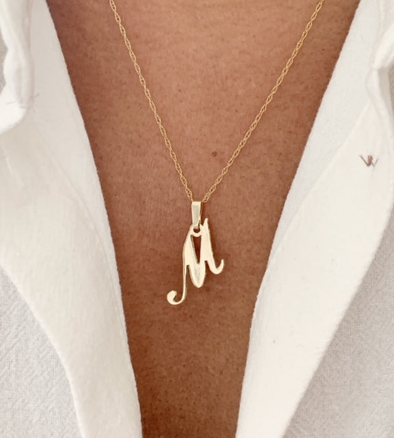 Vintage 9ct Gold Initial M Necklace
